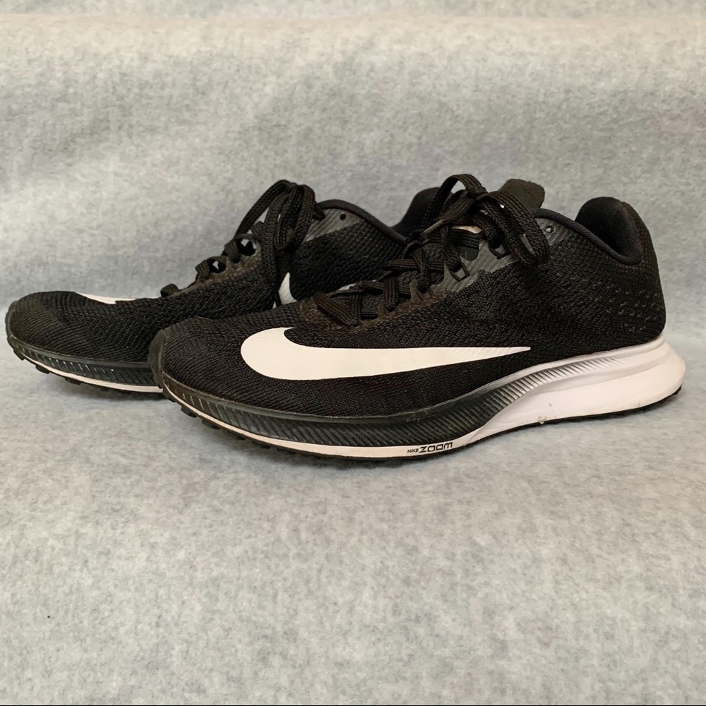 Nike Zoom Elite 10 shoes